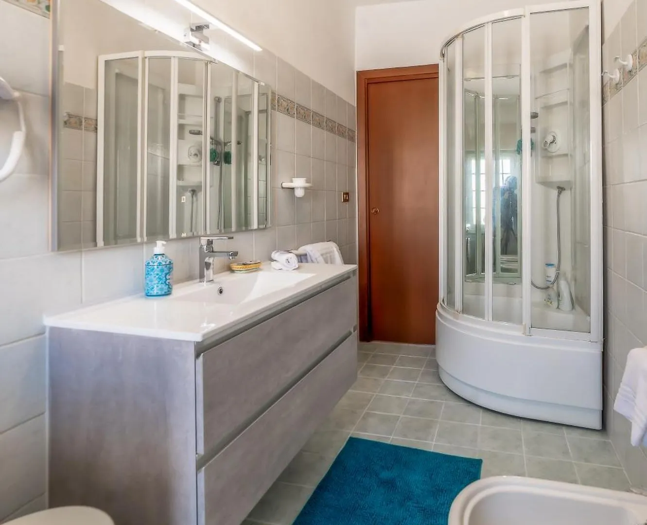 Appartamento Luisa Flat - Metro Basilica San Paolo - Wi-Fi Roma 0*,